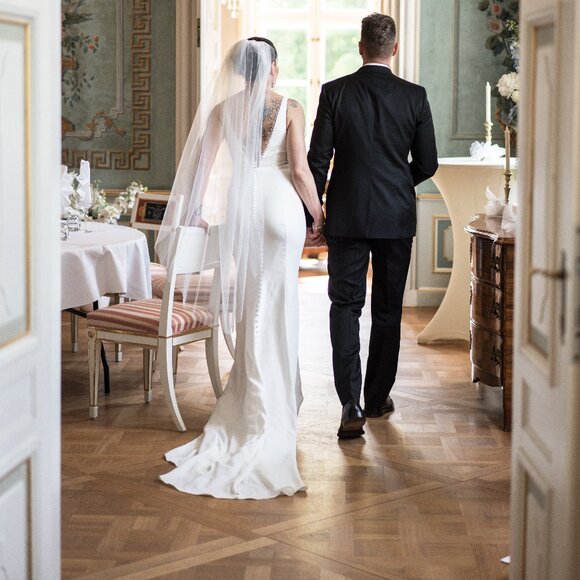 Essense of Australia Wedding Dress Style D3763 - Picture 15 of 15